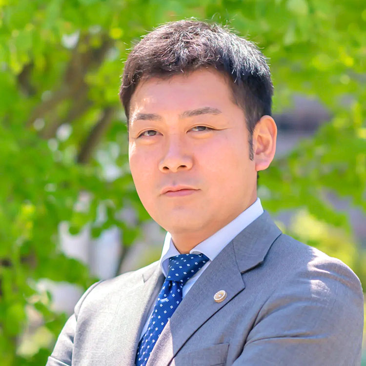 弁護士　大亀 将生さま